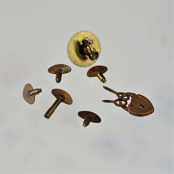 Assorted Clock Gears Lot of Mechanical Clock Repair Parts Antique Vintage - Picture 1 of 10